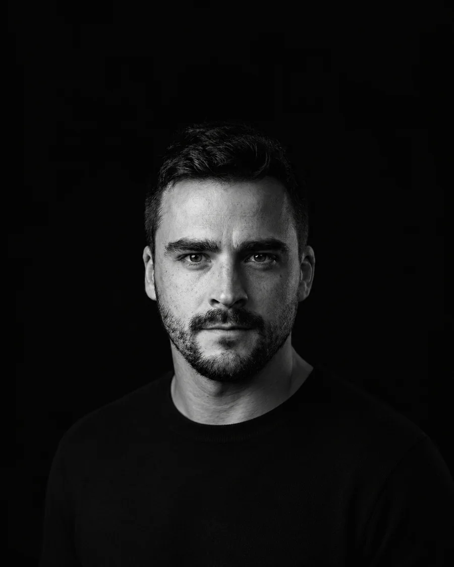Black and white portrait of Sean Tiffonnet